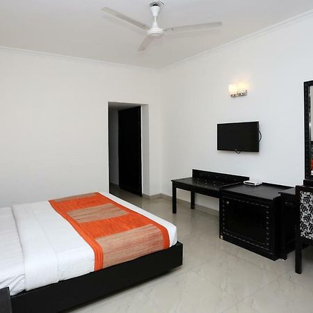 Oyo 1672 Hotel The Pearl 무소리에 외부 사진