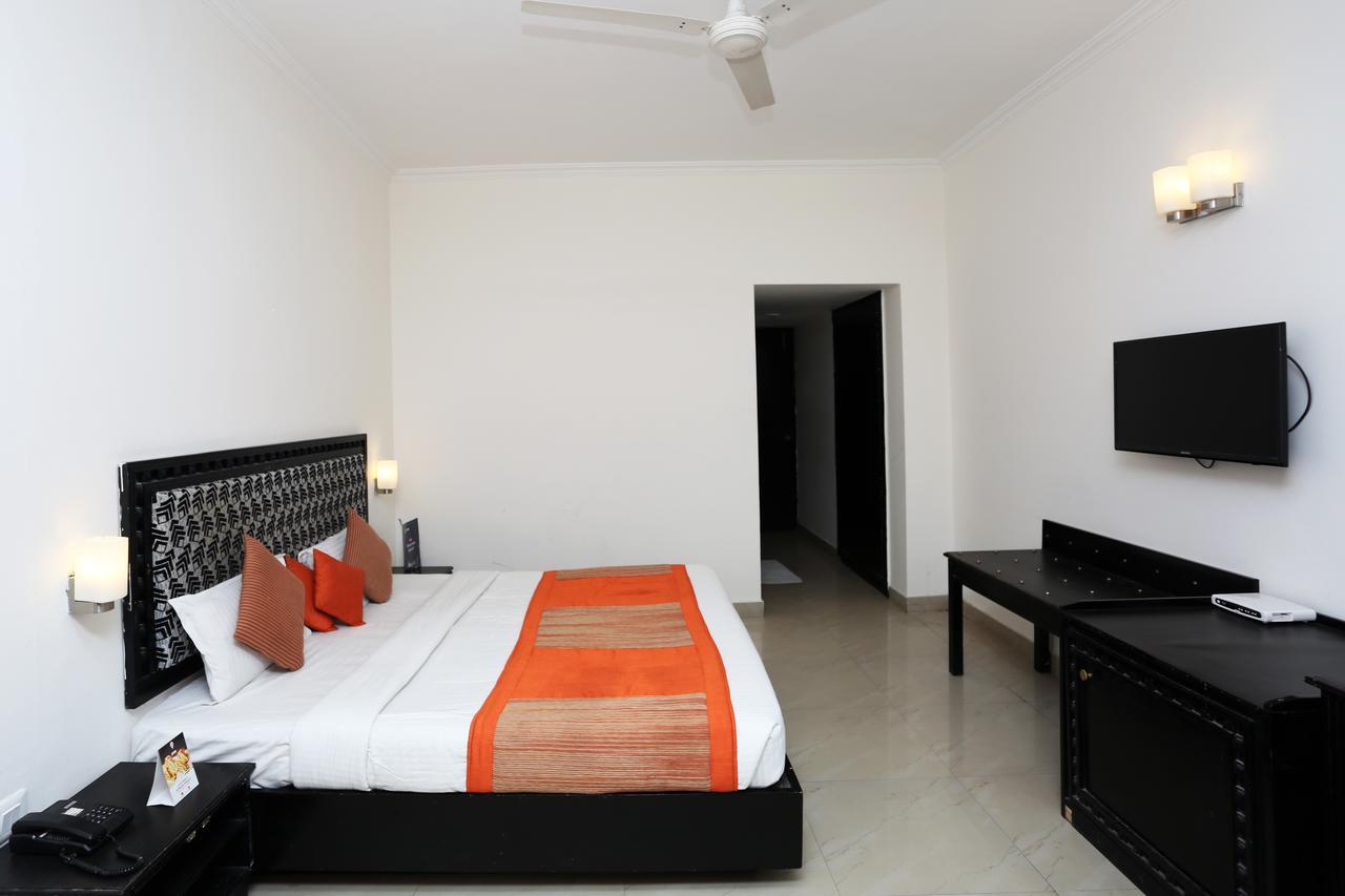 Oyo 1672 Hotel The Pearl 무소리에 외부 사진